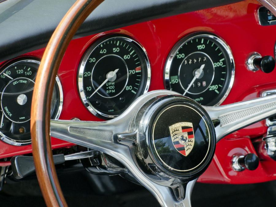  Porsche 356C Carrera 2 Coupe 1963 года  (фото 5 из 8)